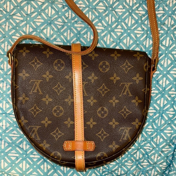 Louis Vuitton Brown Monogram Crossbody Bag with Saddle Shape - Picture 6 of 11